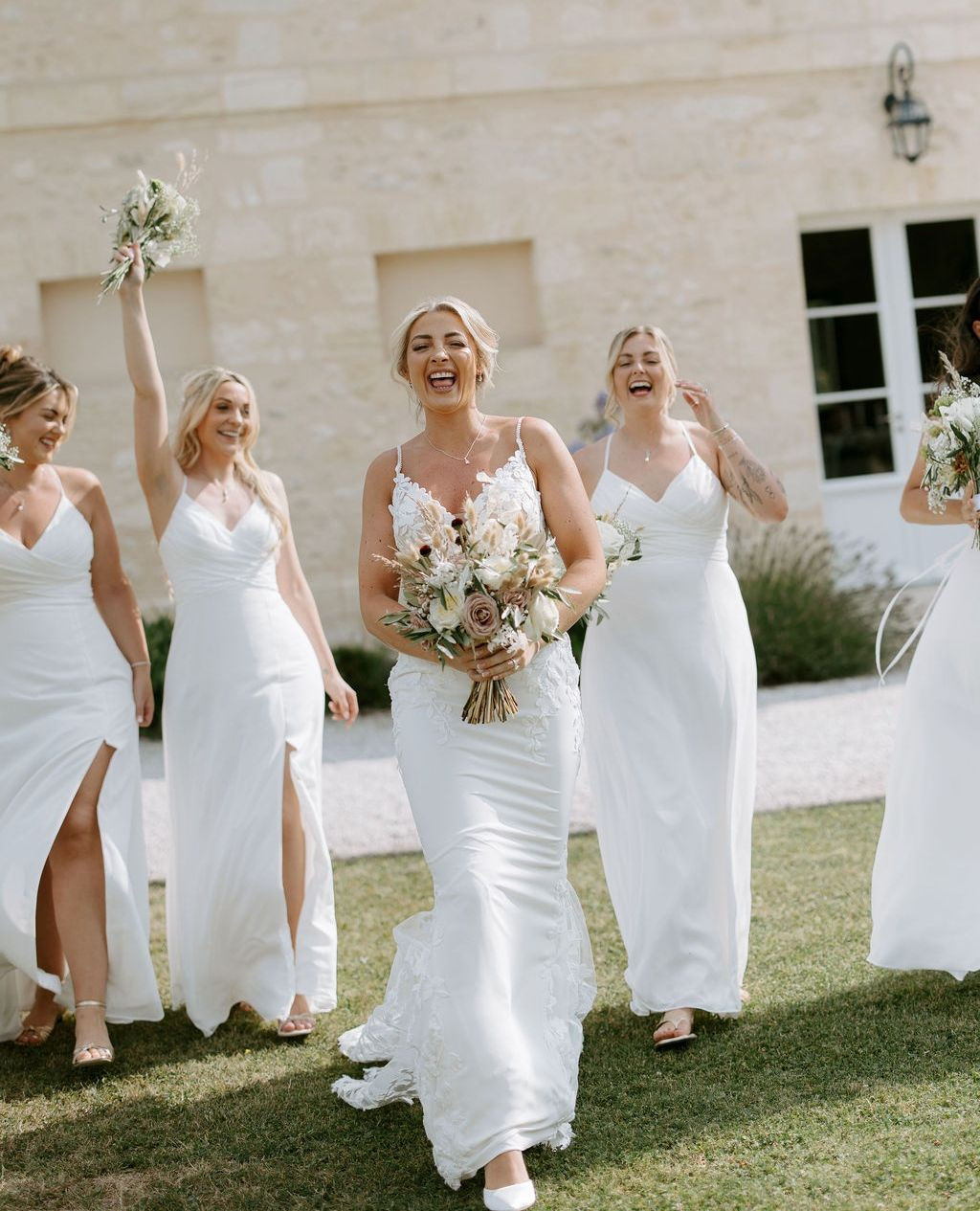 Mariée et demoiselles d'honneur — Studio Ayra